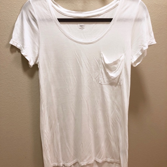 NWOT Mossimo Slouchy White T-shirt - Small - Picture 1 of 3